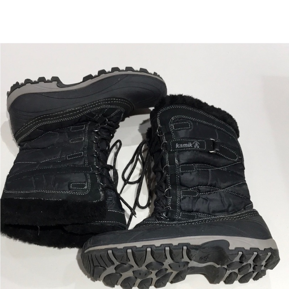 Kamik Snowvalley Boots Size 11 Black w/ faux fur liner waterproof winter boots